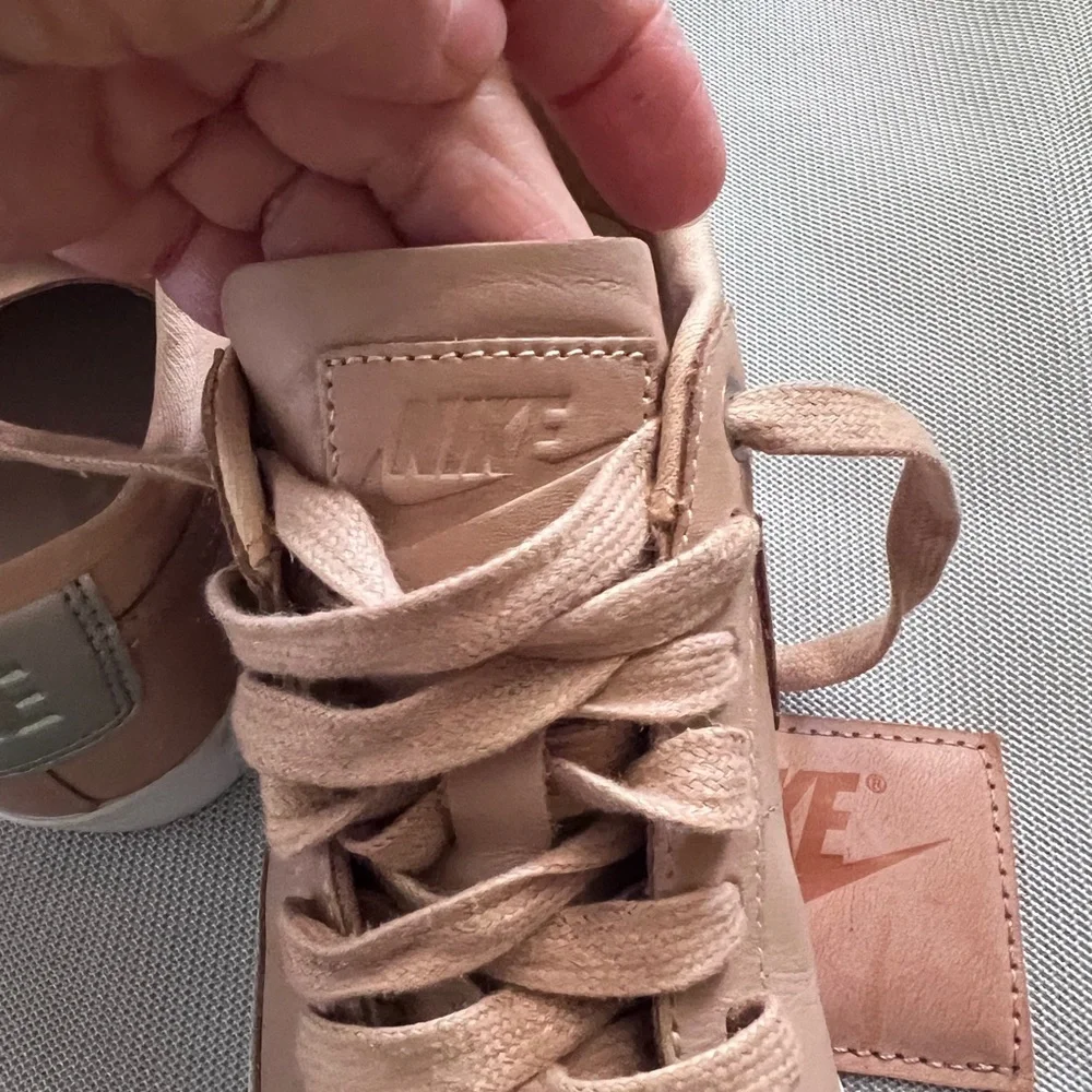 NWOT Nike Air Force with shoe bag - Picture 7 of 8